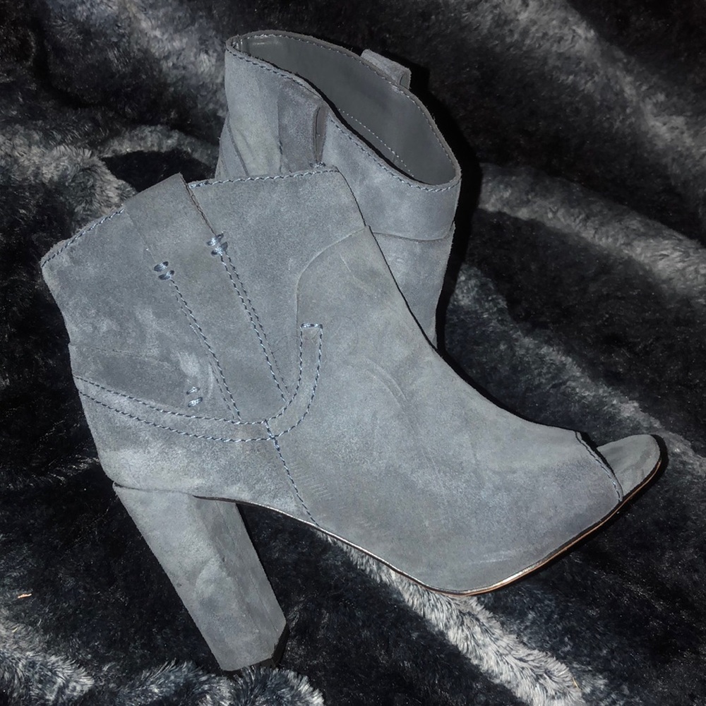 Peep toe suede boots